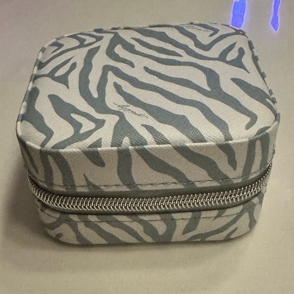 Milly Zebra Print Jewelry Case - Gray and White - Picture 1 of 3
